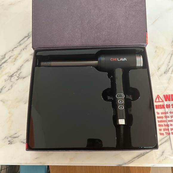 *New in Box* Chi Lava 1” Volcanic Lava Ceramic Curl Shot - Picture 3 of 4